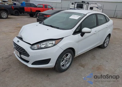 2018 Ford Fiesta Se z USA, uszkodzony, nr VIN 3FADP4BJ4JM139157
